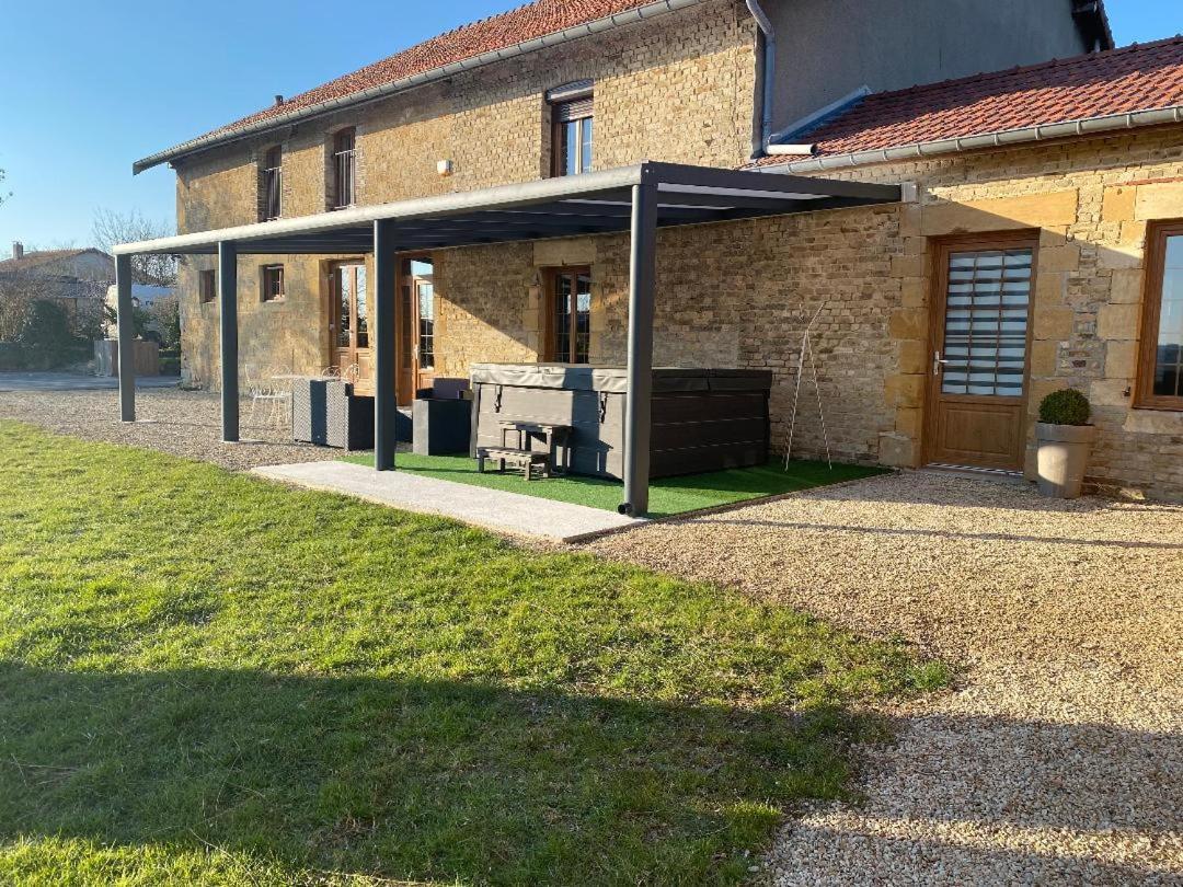 Auberge Du Pied Des Monts Grivy-Loisy Exterior photo