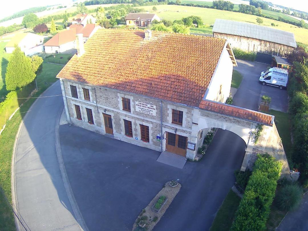 Auberge Du Pied Des Monts Grivy-Loisy Exterior photo